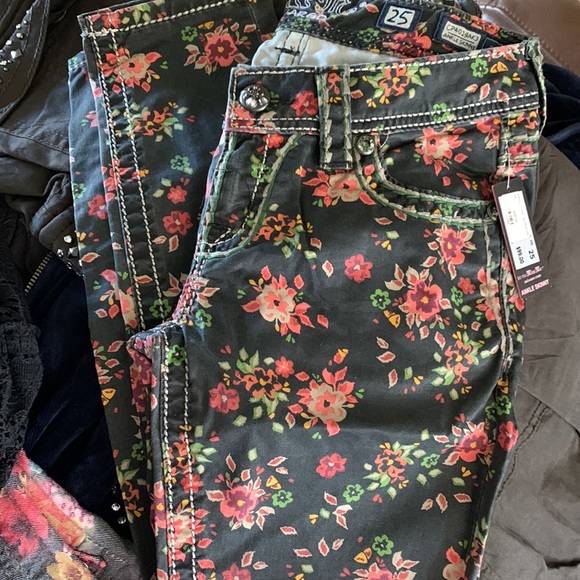 Miss Me 🌻🌺🌷Floral Skinny Jeans 25 NWT - Picture 1 of 10